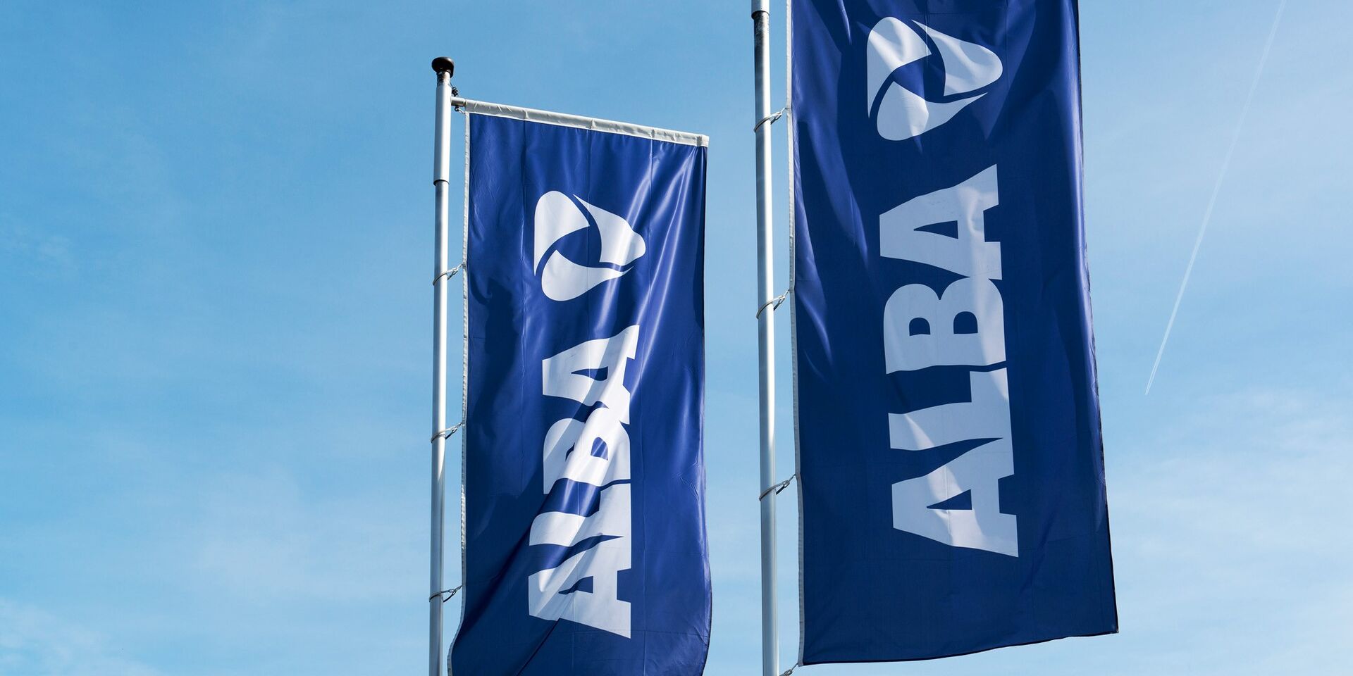 ALBA_Fahnen