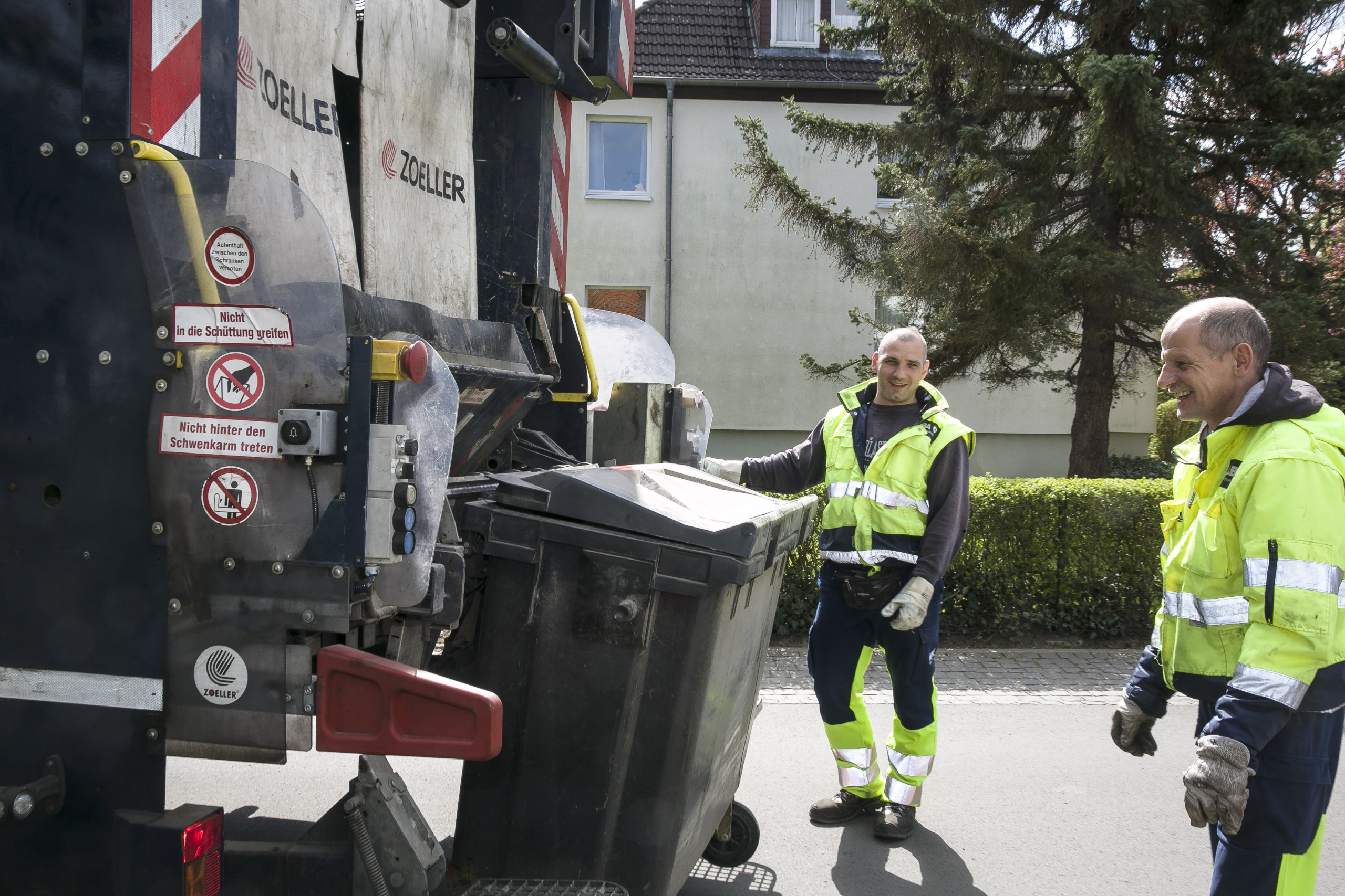 260324_Feiertagsverschiebung_Karfreitag_und_Ostern 260324_Feiertagsverschiebung_Karfreitag_und_Ostern