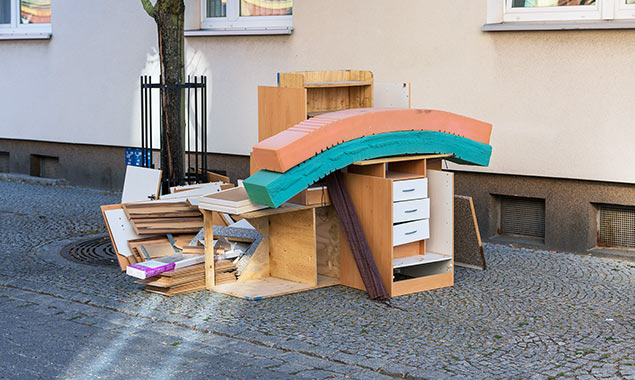 alba_sperrmuell_strasse