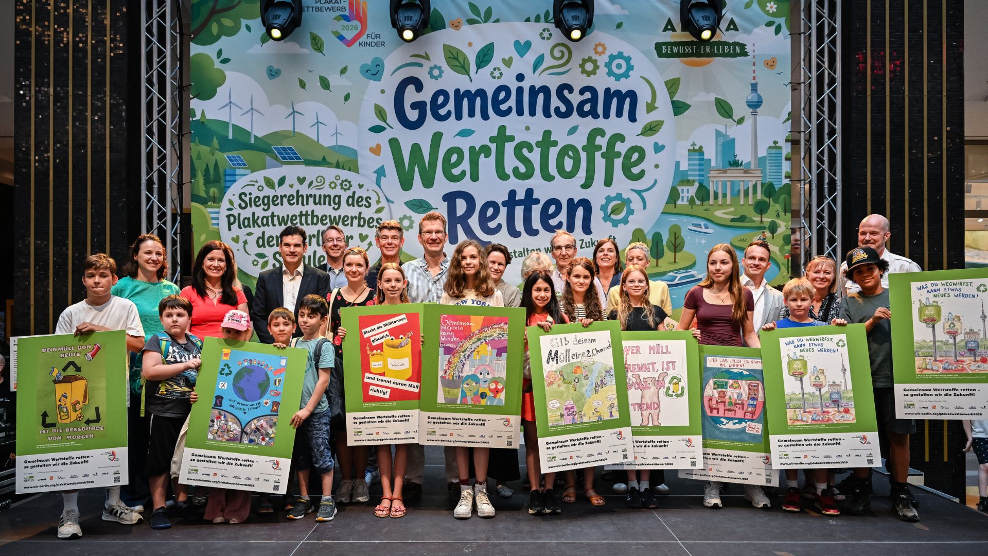Plakatwettbewerb_Berlin_2026_copyright_STAGEVIEW_Paula_G.Vidal Plakatwettbewerb_Berlin_2026_copyright_STAGEVIEW_Paula_G.Vidal