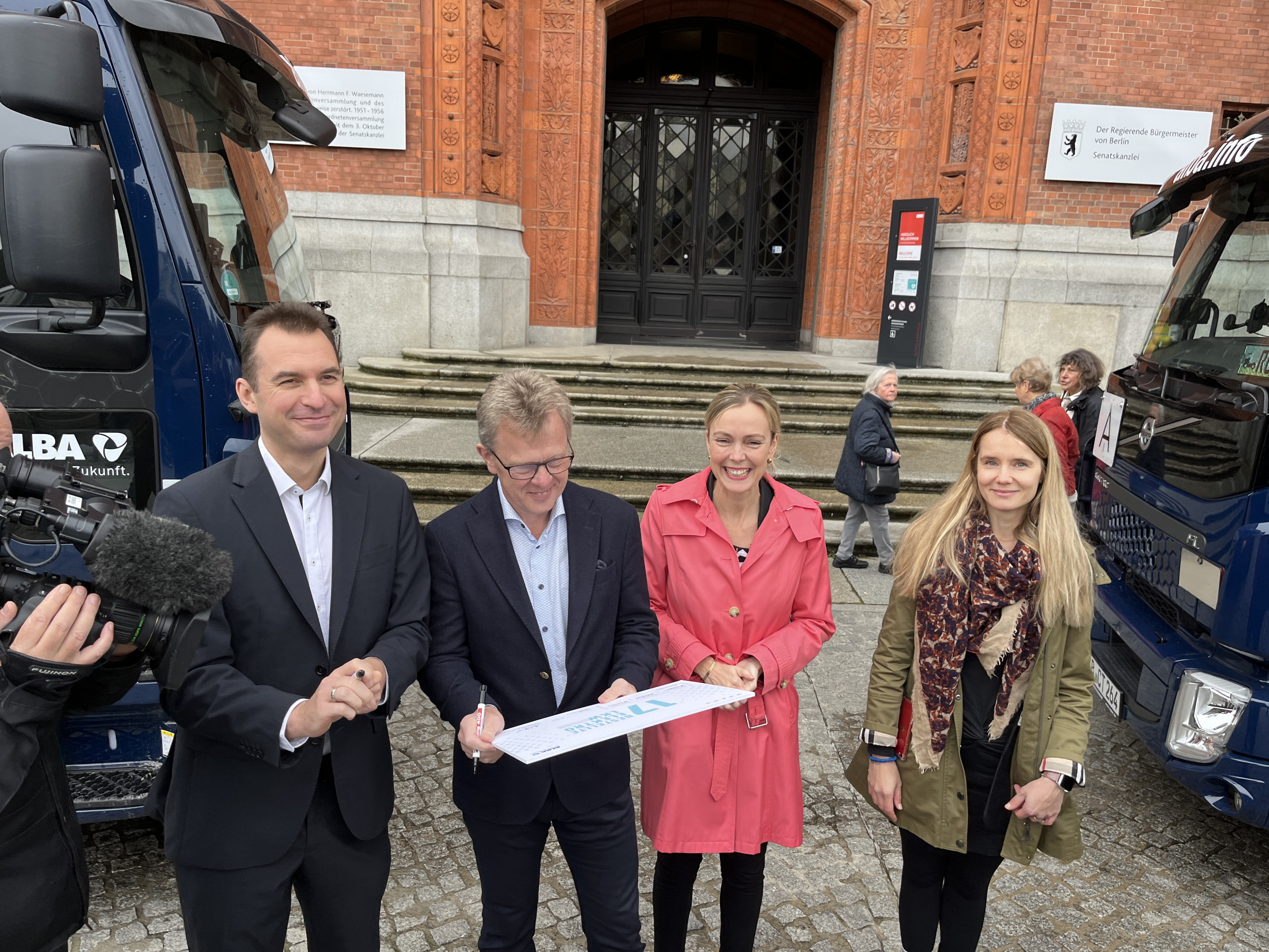 ALBA und Volvo Trucks festigen Kooperation für mehr Klimaschutz